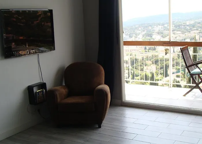 Vue D'exception 아파트 카시스